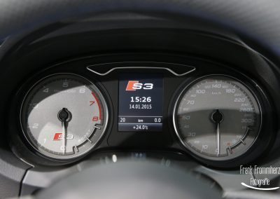 Audi S3 Cabrio Front Cockpit