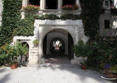 Schloss Einfahrt zum Innenhof